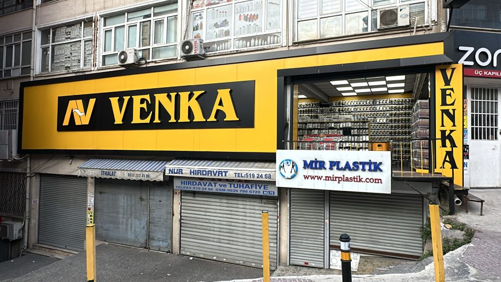 Kapak resmi listeleniyor
